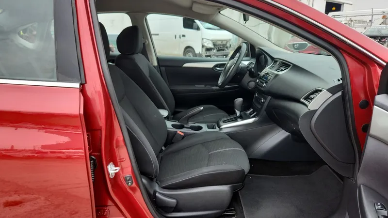 Nissan Sentra 2018