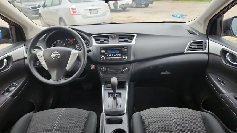Nissan Sentra 2018