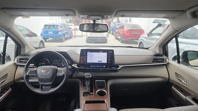 Toyota Sienna 2021