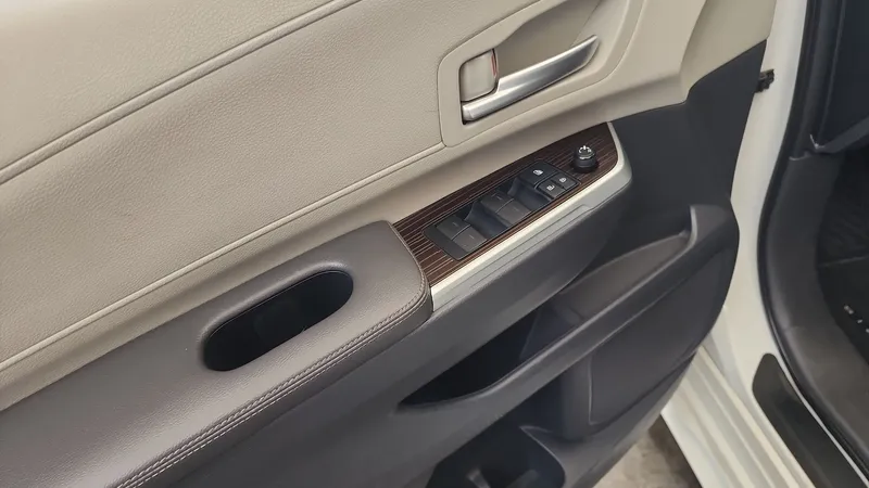 Toyota Sienna 2021