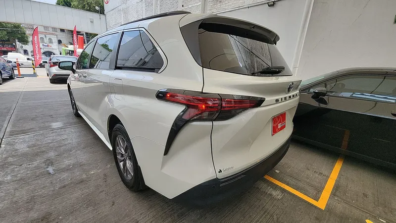 Toyota Sienna 2021