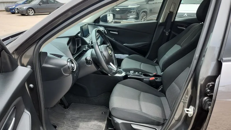 Mazda Mazda 2 2019
