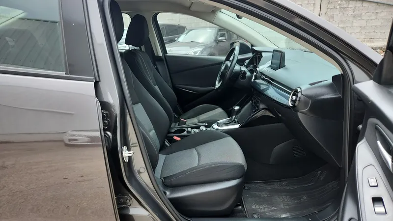 Mazda Mazda 2 2019