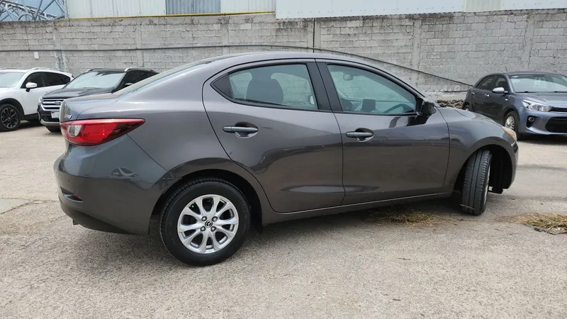 Mazda Mazda 2 2019