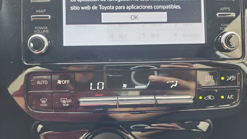 Toyota Prius 2021
