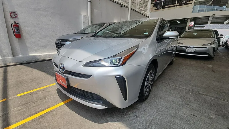 Toyota Prius 2021