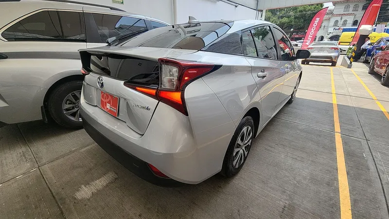 Toyota Prius 2021