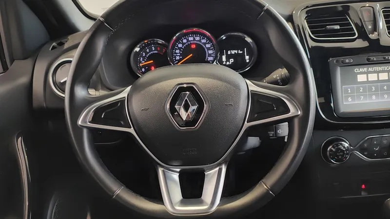 Renault Logan 2023