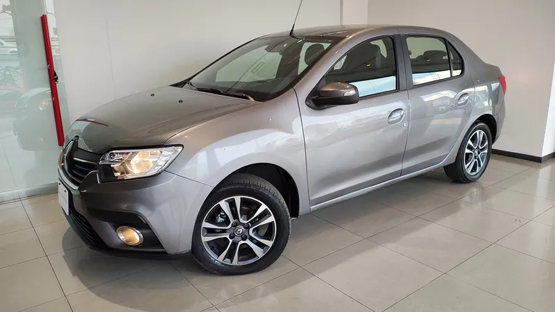 Renault Logan 2023