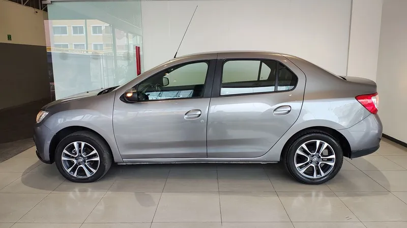 Renault Logan 2023