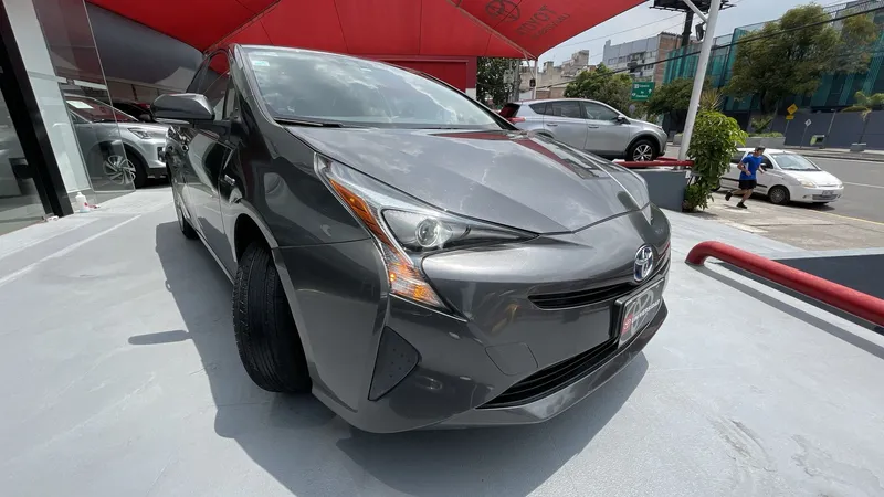 Toyota Prius 2018