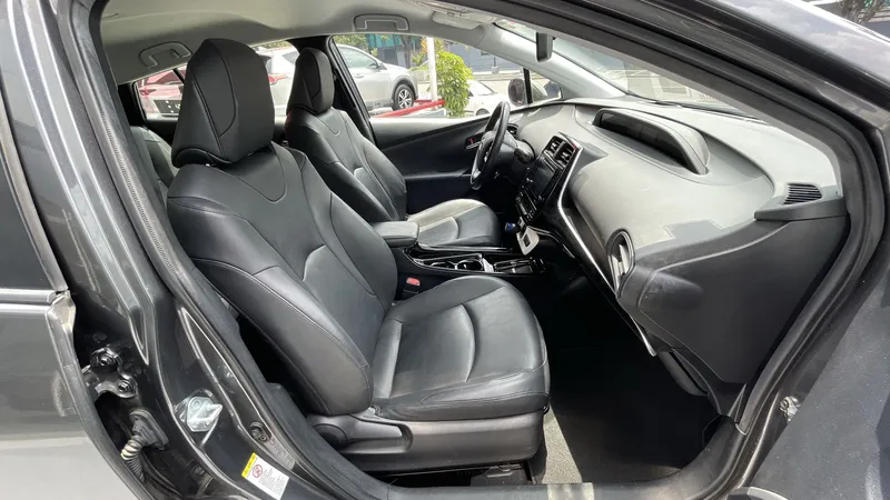 Toyota Prius 2018