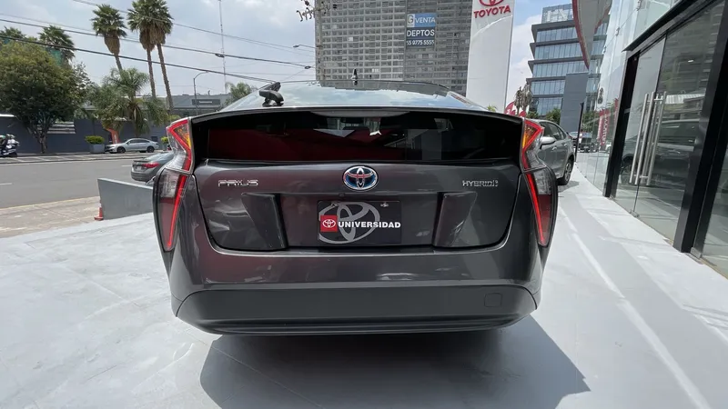 Toyota Prius 2018