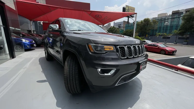 Jeep Grand Cherokee 2021