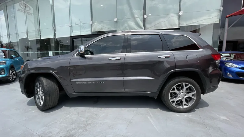 Jeep Grand Cherokee 2021