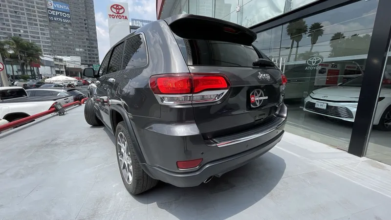 Jeep Grand Cherokee 2021