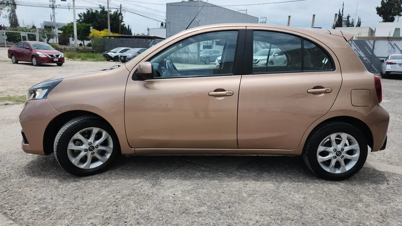 Nissan March 2022
