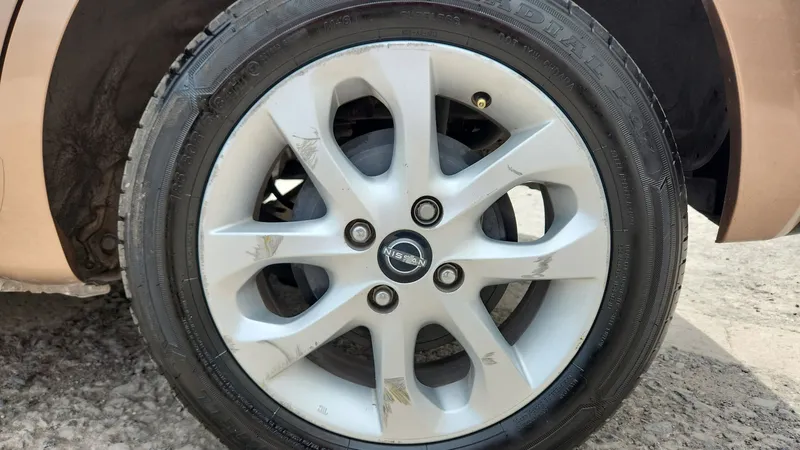 Nissan March 2022
