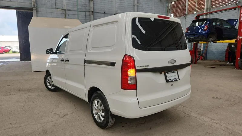 Chevrolet Tornado Van 2023