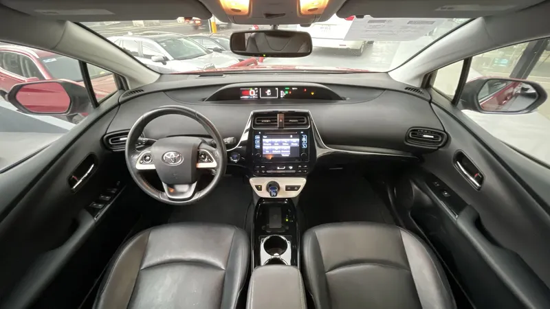 Toyota Prius 2018