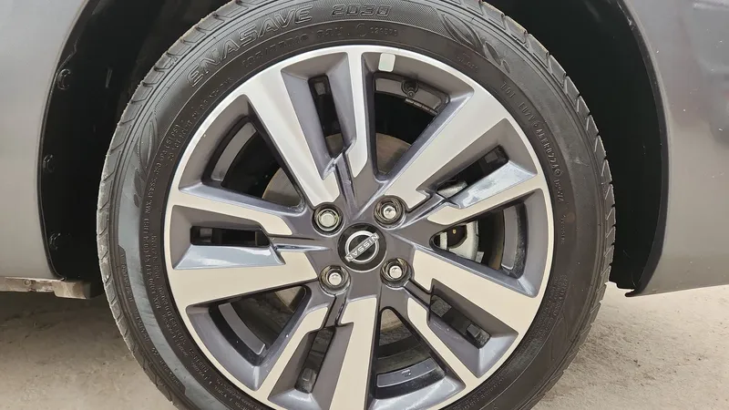 Nissan March 2024