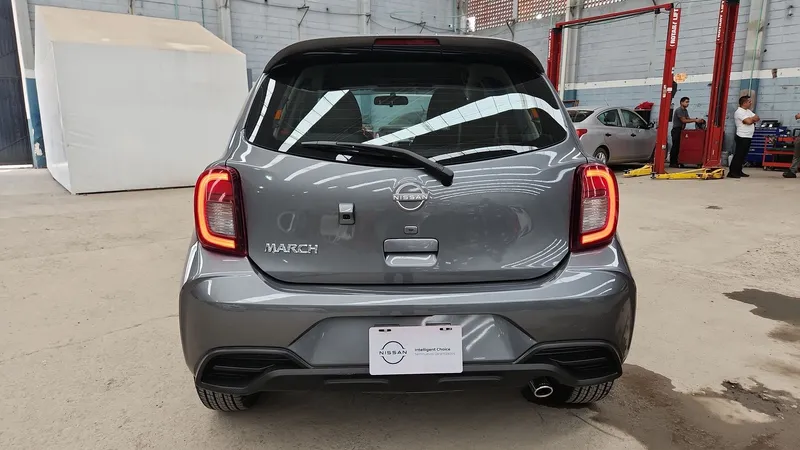Nissan March 2024
