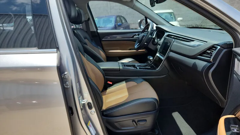 Dodge Journey 2023