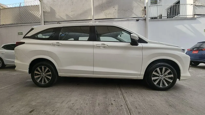 Toyota Avanza 2023