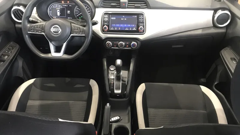 Nissan Versa 2021
