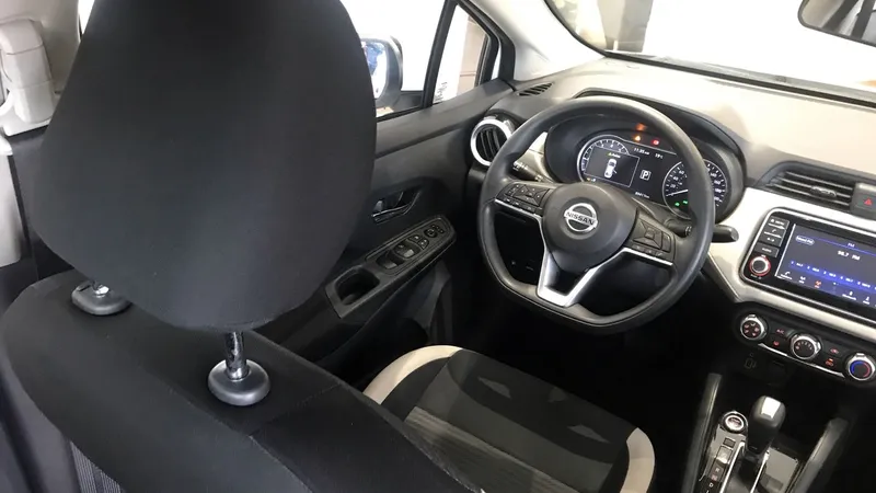Nissan Versa 2021