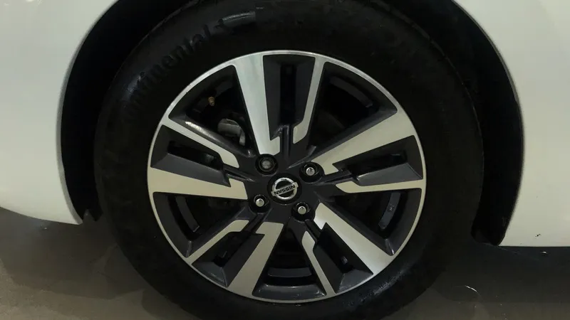 Nissan Versa 2021