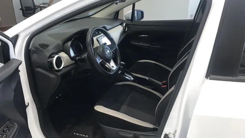 Nissan Versa 2021