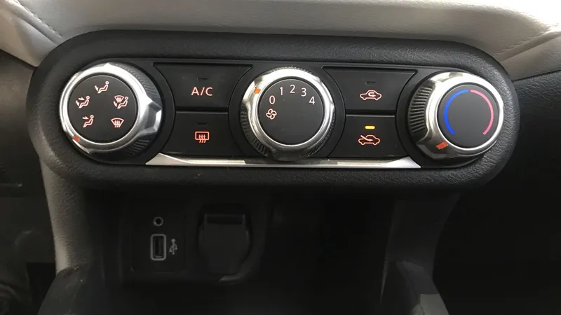 Nissan Versa 2021