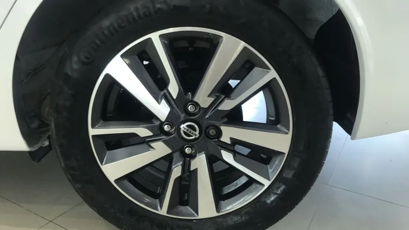Nissan Versa 2021