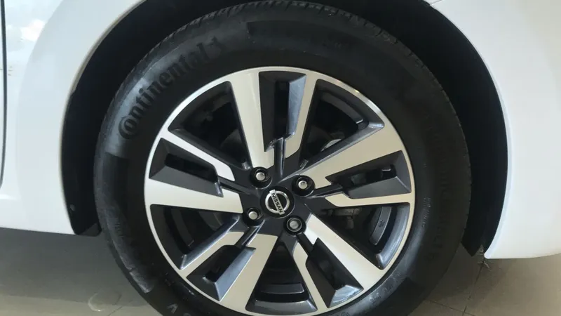 Nissan Versa 2021