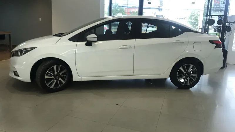 Nissan Versa 2021