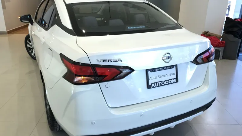 Nissan Versa 2021