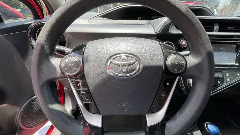 Toyota Prius C 2021