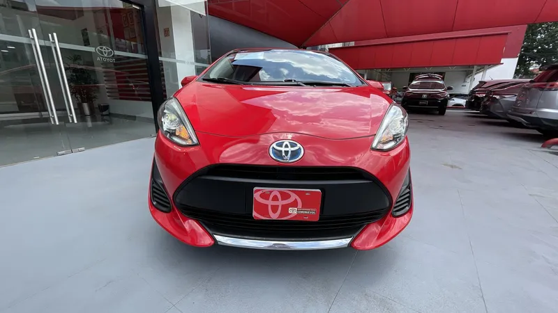Toyota Prius C 2021