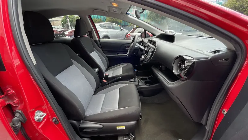 Toyota Prius C 2021