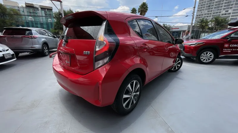 Toyota Prius C 2021