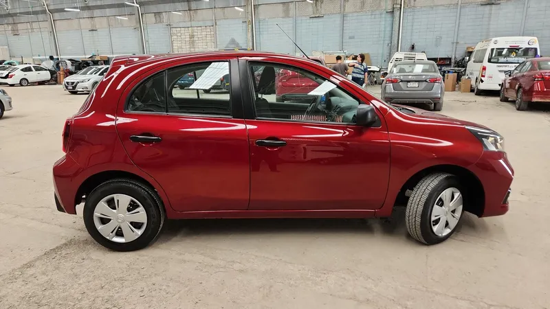 Nissan March 2024