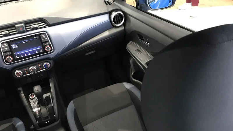 Nissan Versa 2023