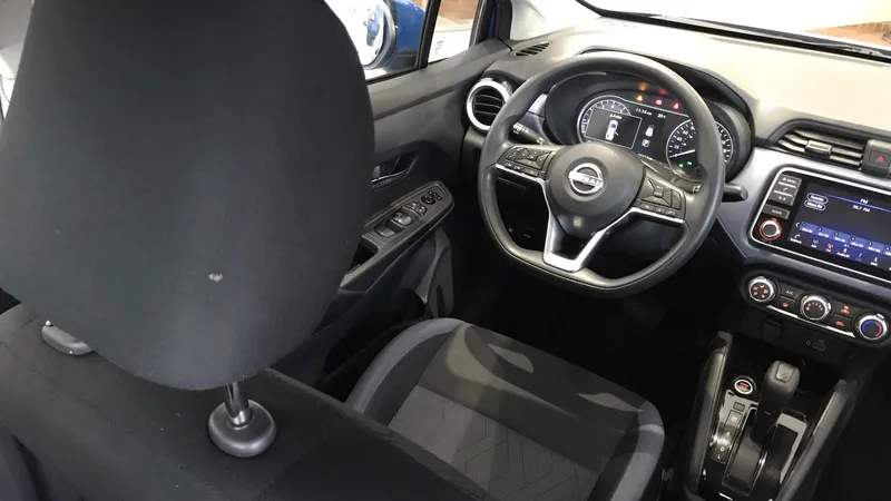 Nissan Versa 2023