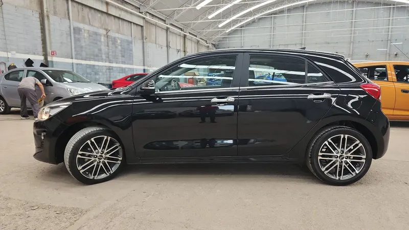 Kia Rio Hb 2021