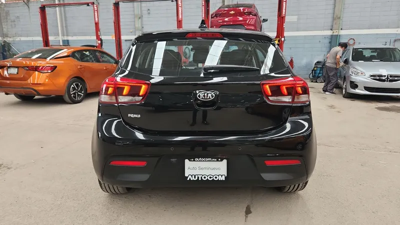 Kia Rio Hb 2021