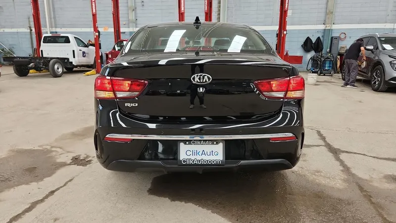 Kia Rio Sedan 2021