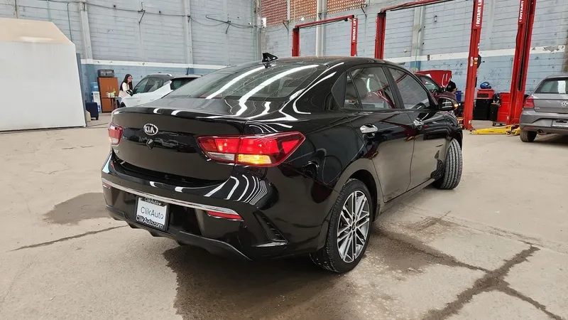 Kia Rio Sedan 2021