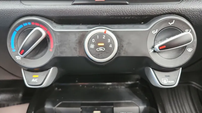 Kia Rio Sedan 2021