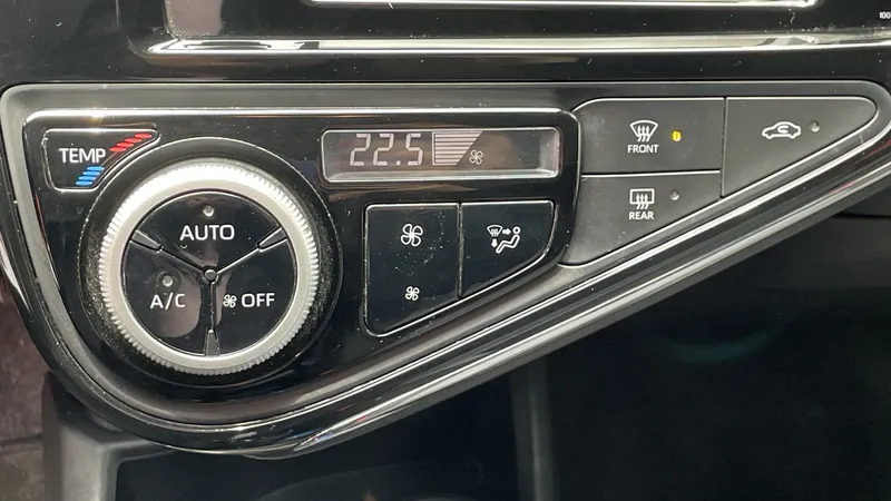 Toyota Prius C 2018